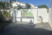 LOCAL PROFESSIONNEL 250 m² – SAINT-PIERRE CENTRE