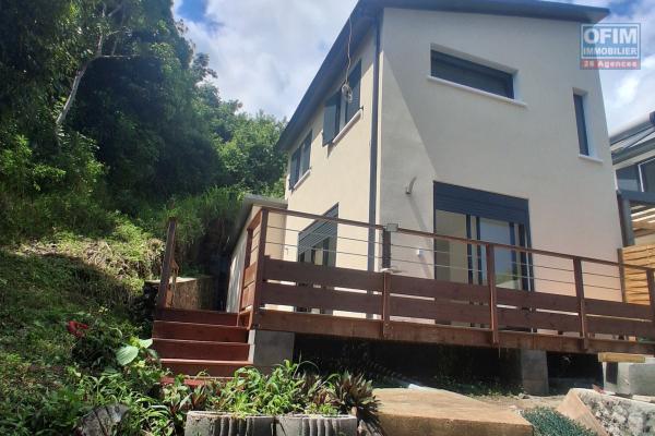 A LOUER maison neuve de type F4 sur Bernica à SAINT-GILLES LES HAUTS