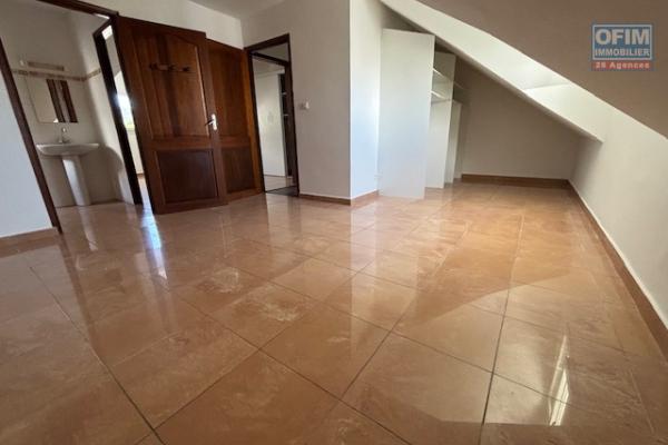 À louer – T4 Duplex – Résidence Pluie d’Or