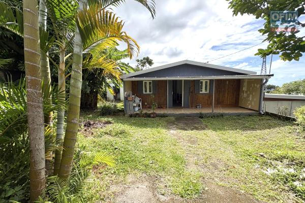 A Vendre Maison 3 chambres avec garage à Saint-Benoit