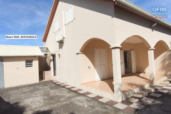 Villa F4/F5 de 150 m2 &agrave; &eacute;tage