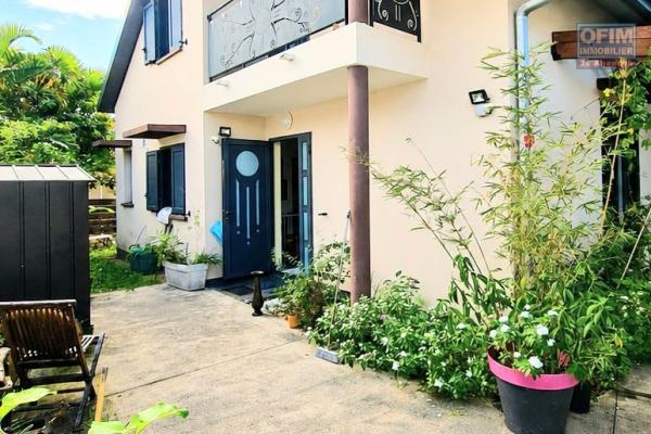 &Agrave; louer maison F4, 3 chambres, cuisine &eacute;quip&eacute;e, terrasse, jardin cl&ocirc;tur&eacute;, endroit au calme