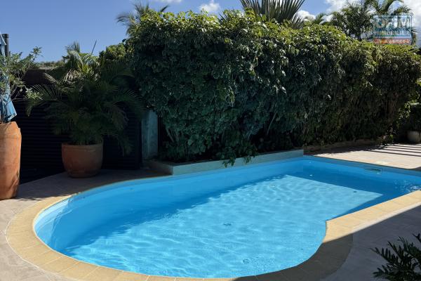 À LOUER – Magnifique Villa F5 avec Piscine à Saint-Louis