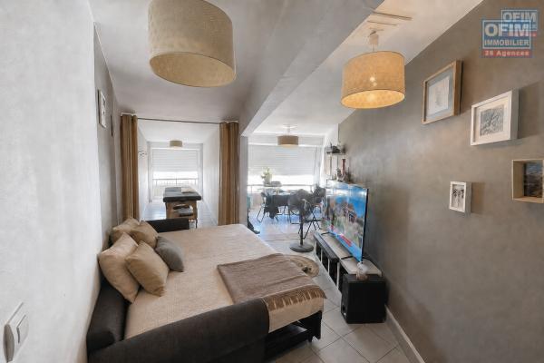 Saint-Gilles-les-Bains &ndash; Ensemble immobilier T2 + espace am&eacute;nag&eacute; ind&eacute;pendant